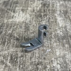 Vintage Original Ornamental ZigZag Foot - Singer Part # 189649